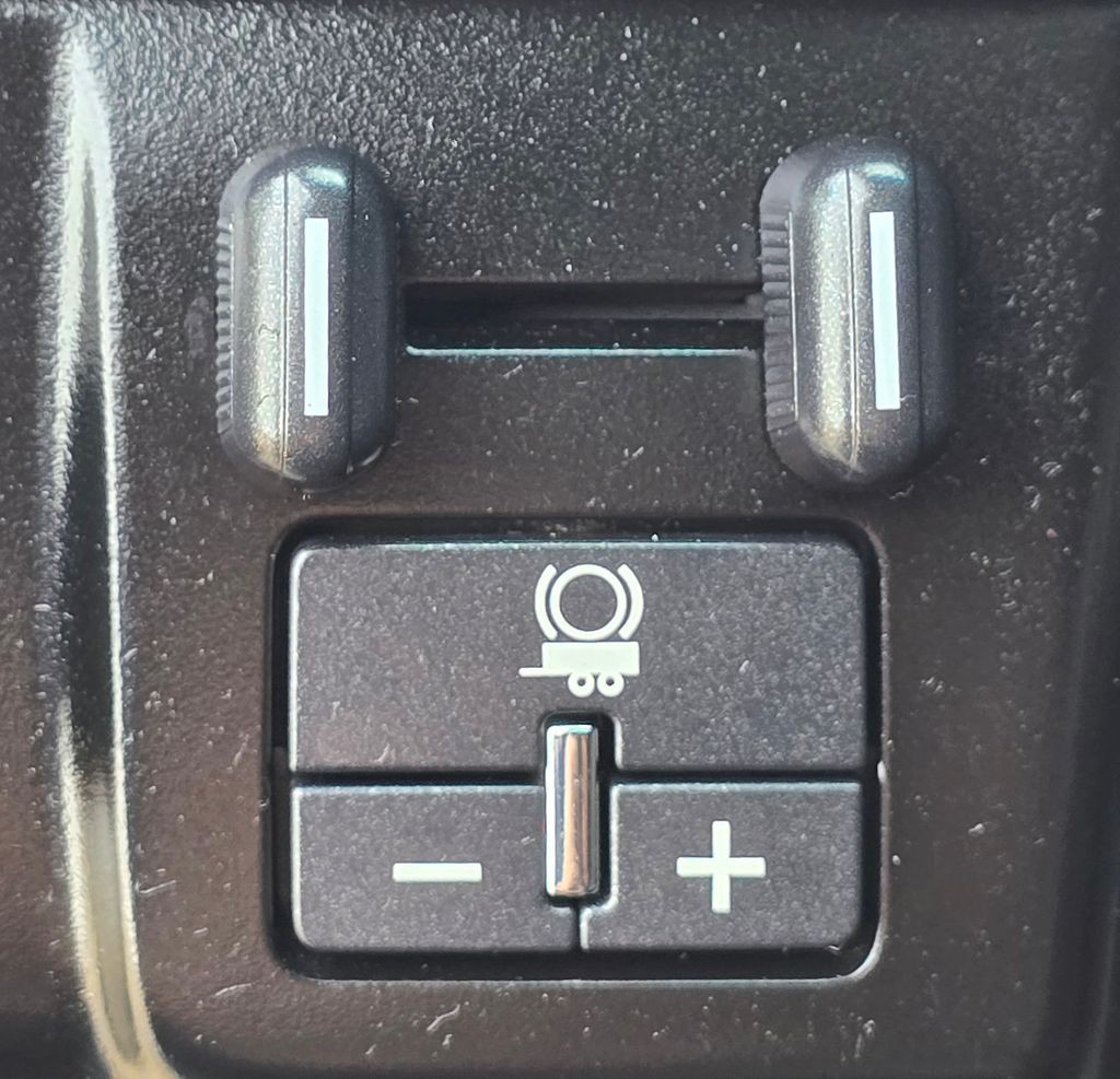 2017 Chevrolet Tahoe Image 23