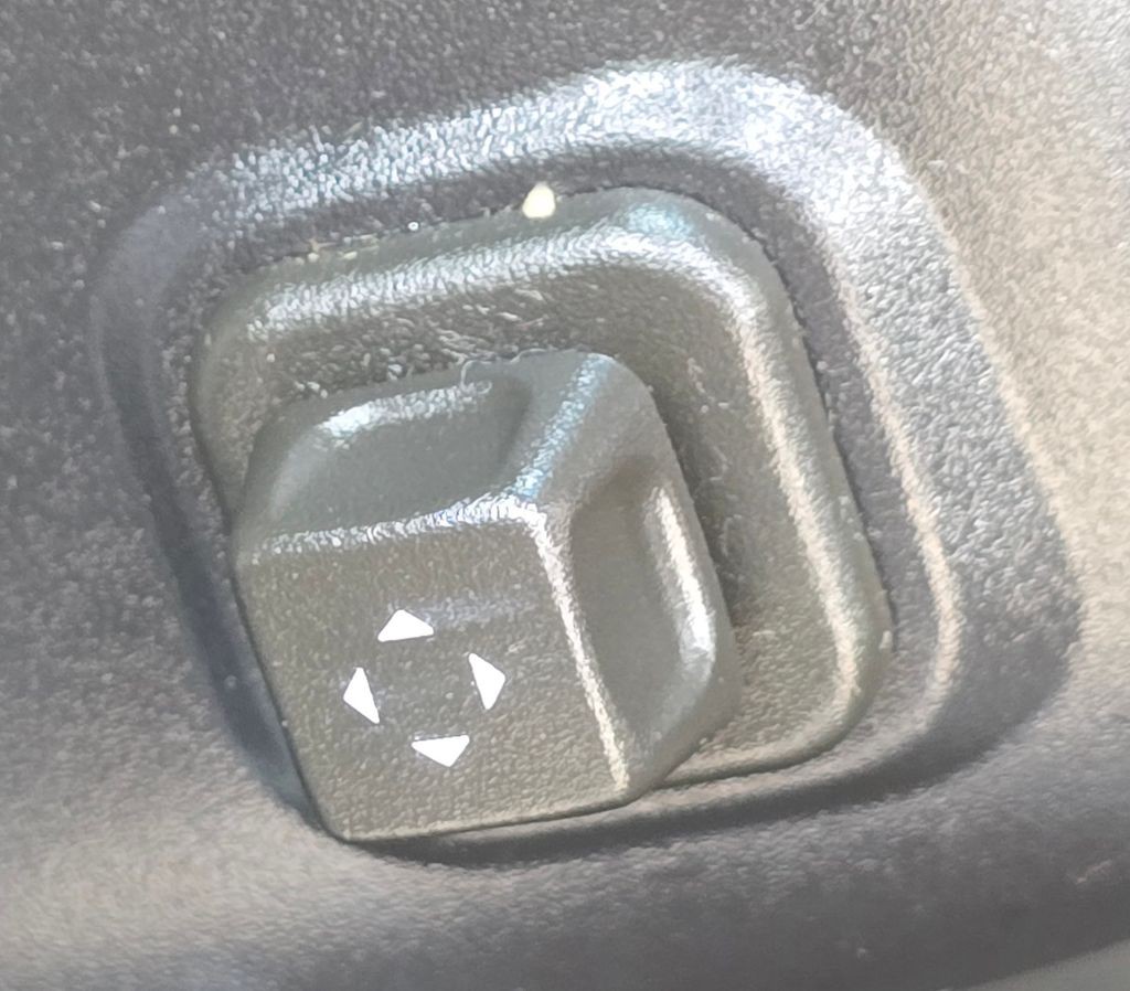 2017 Chevrolet Tahoe Image 25