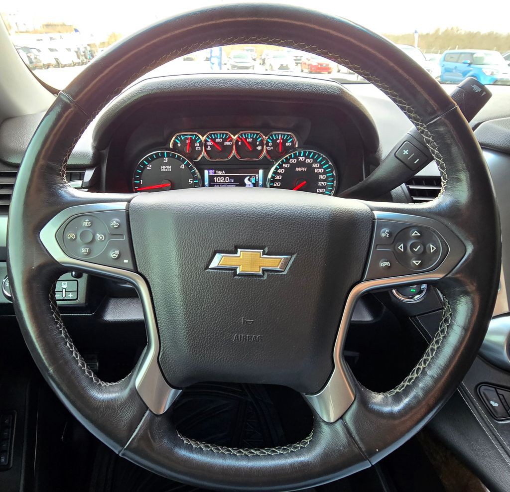 2017 Chevrolet Tahoe Image 28