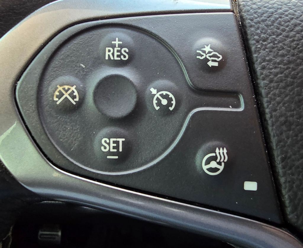 2017 Chevrolet Tahoe Image 29