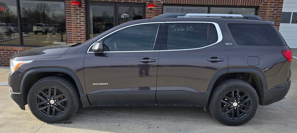 2019 GMC Acadia Image 2