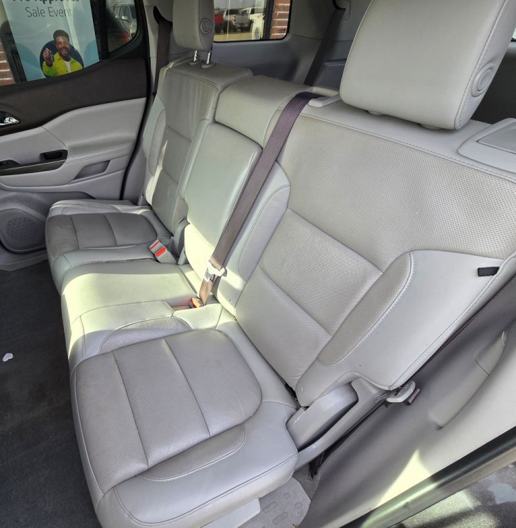 2019 GMC Acadia Image 8