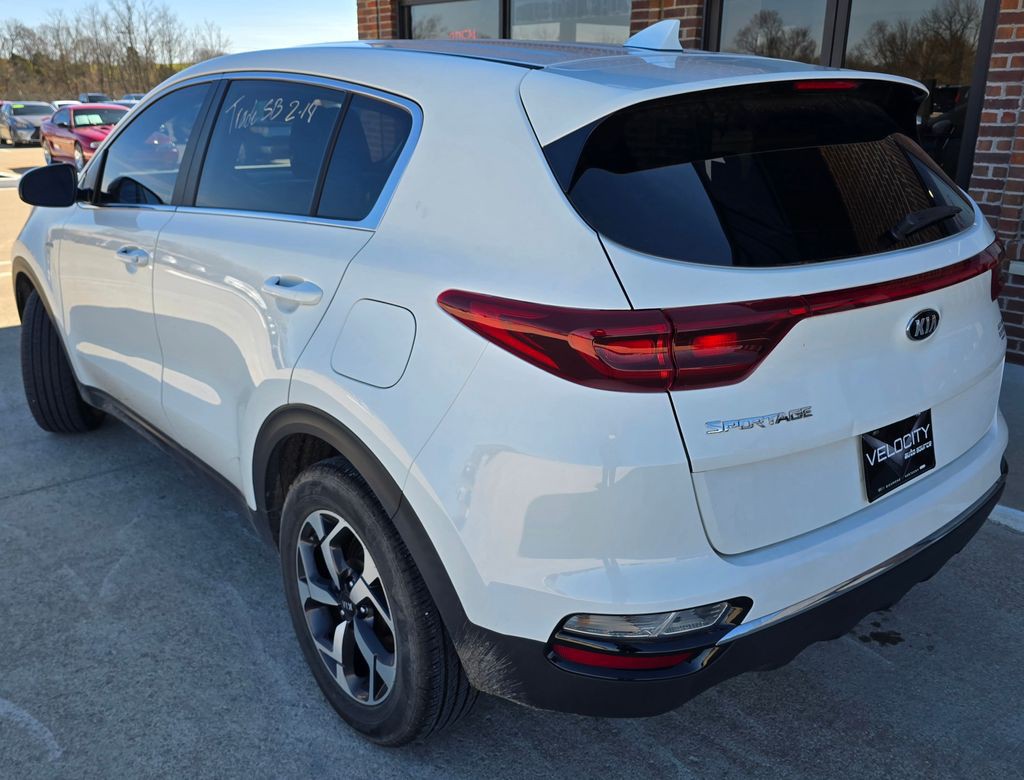 2021 Kia Sportage Image 3