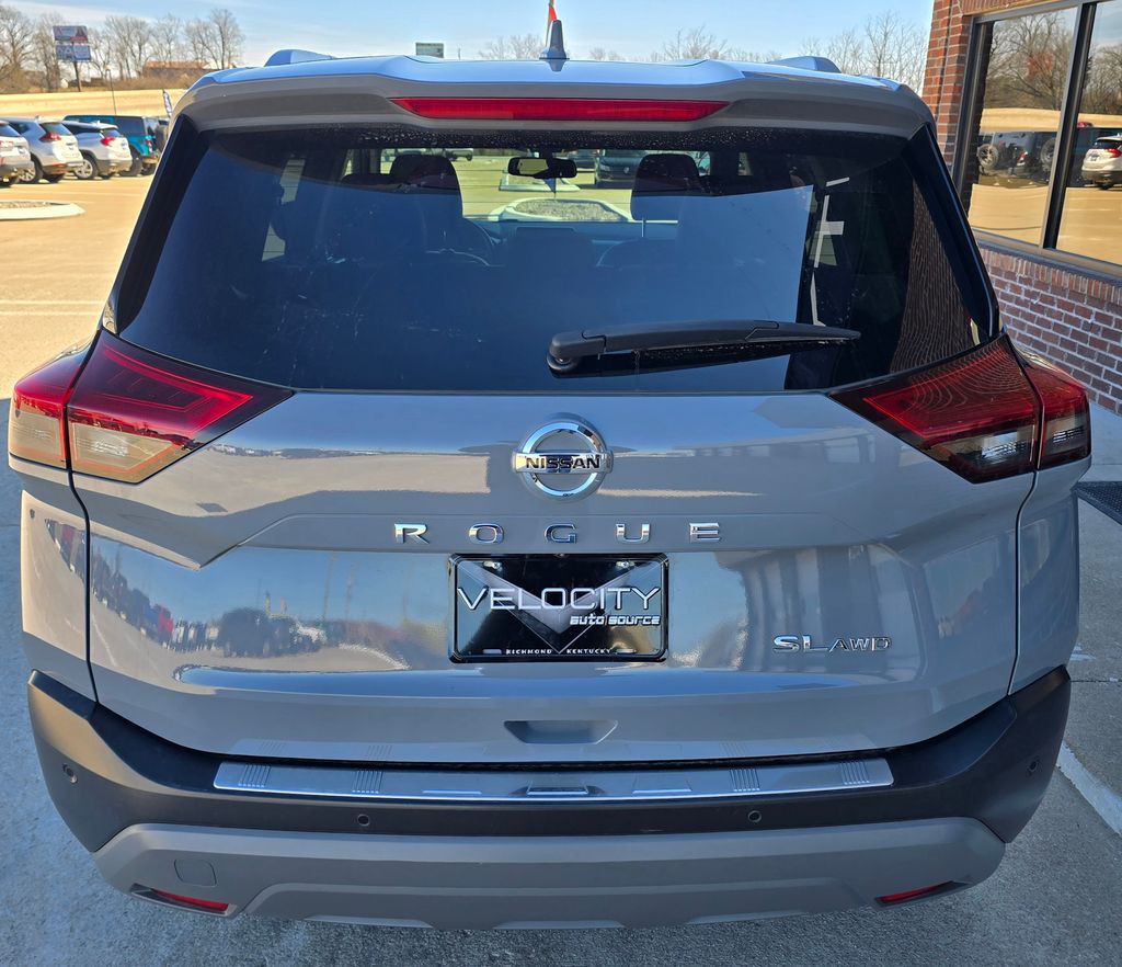 2021 Nissan Rogue Image 4