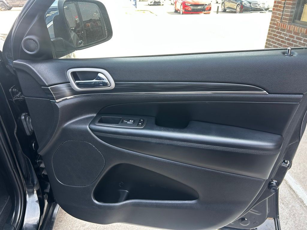 2020 Jeep Grand Cherokee Image 49