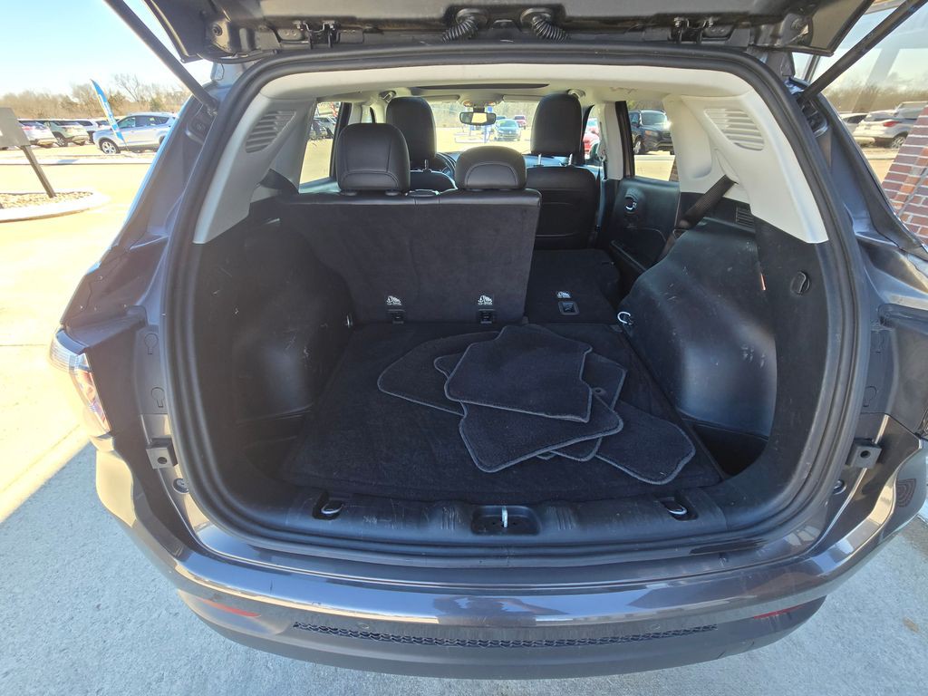 2018 Jeep Compass Image 14