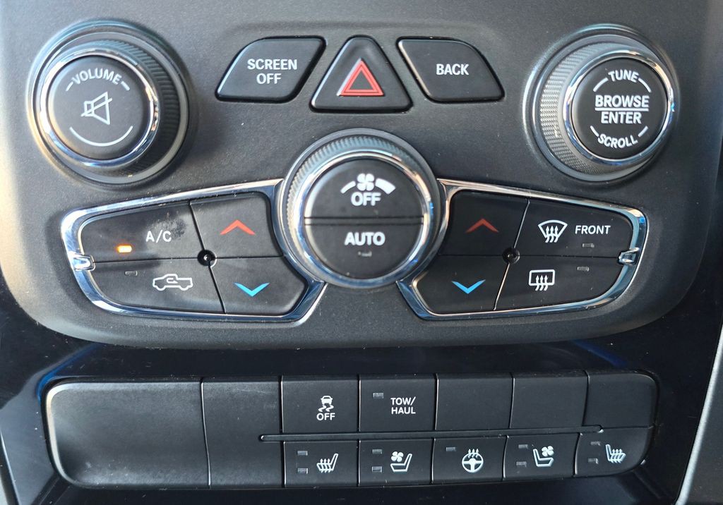 2018 RAM 1500 Image 32