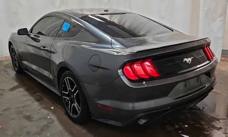 2018 Ford Mustang Image 2