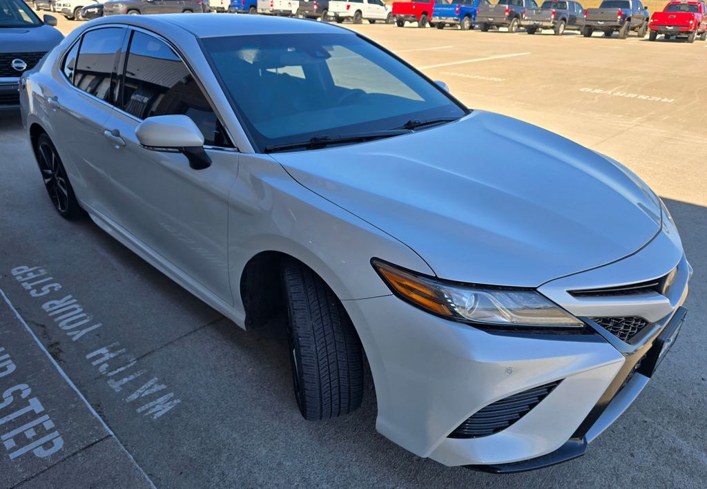 2018 Toyota Camry Image 7