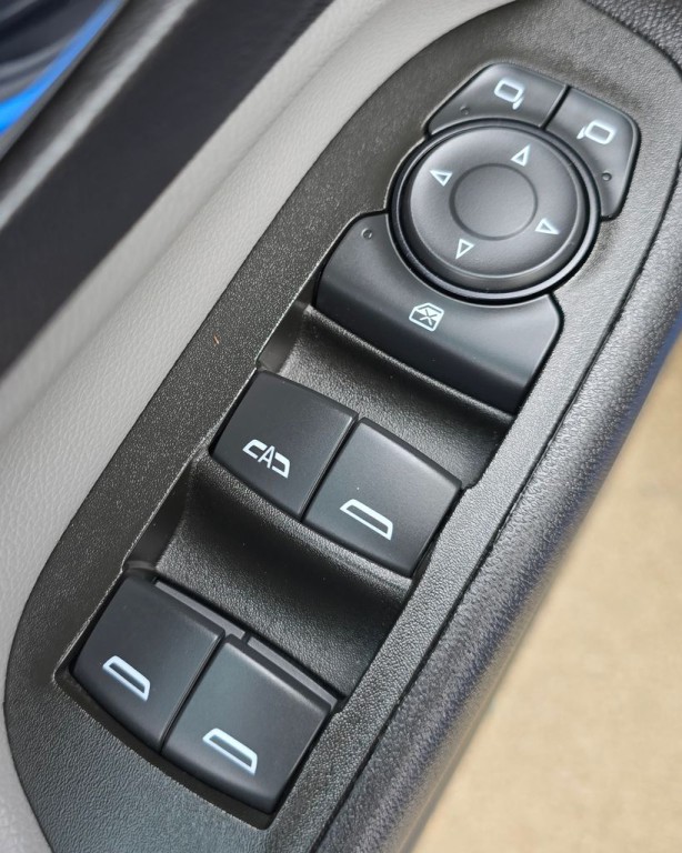 2024 Chevrolet Equinox Image 17