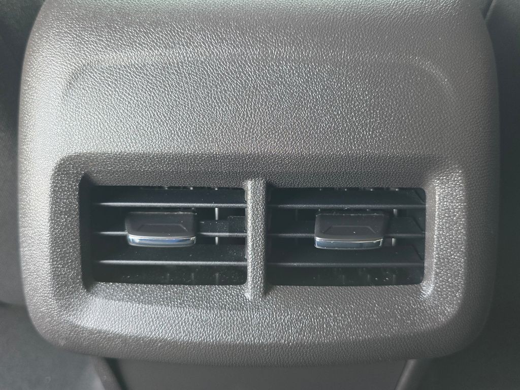 2024 Chevrolet Equinox Image 36