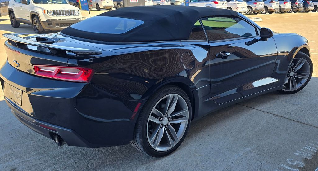 2017 Chevrolet Camaro Image 5