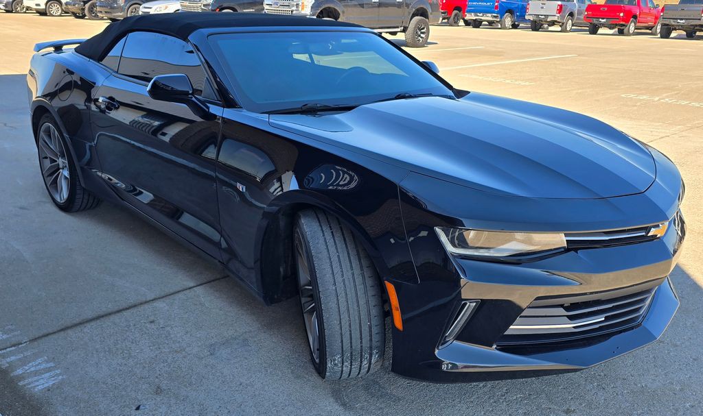 2017 Chevrolet Camaro Image 6