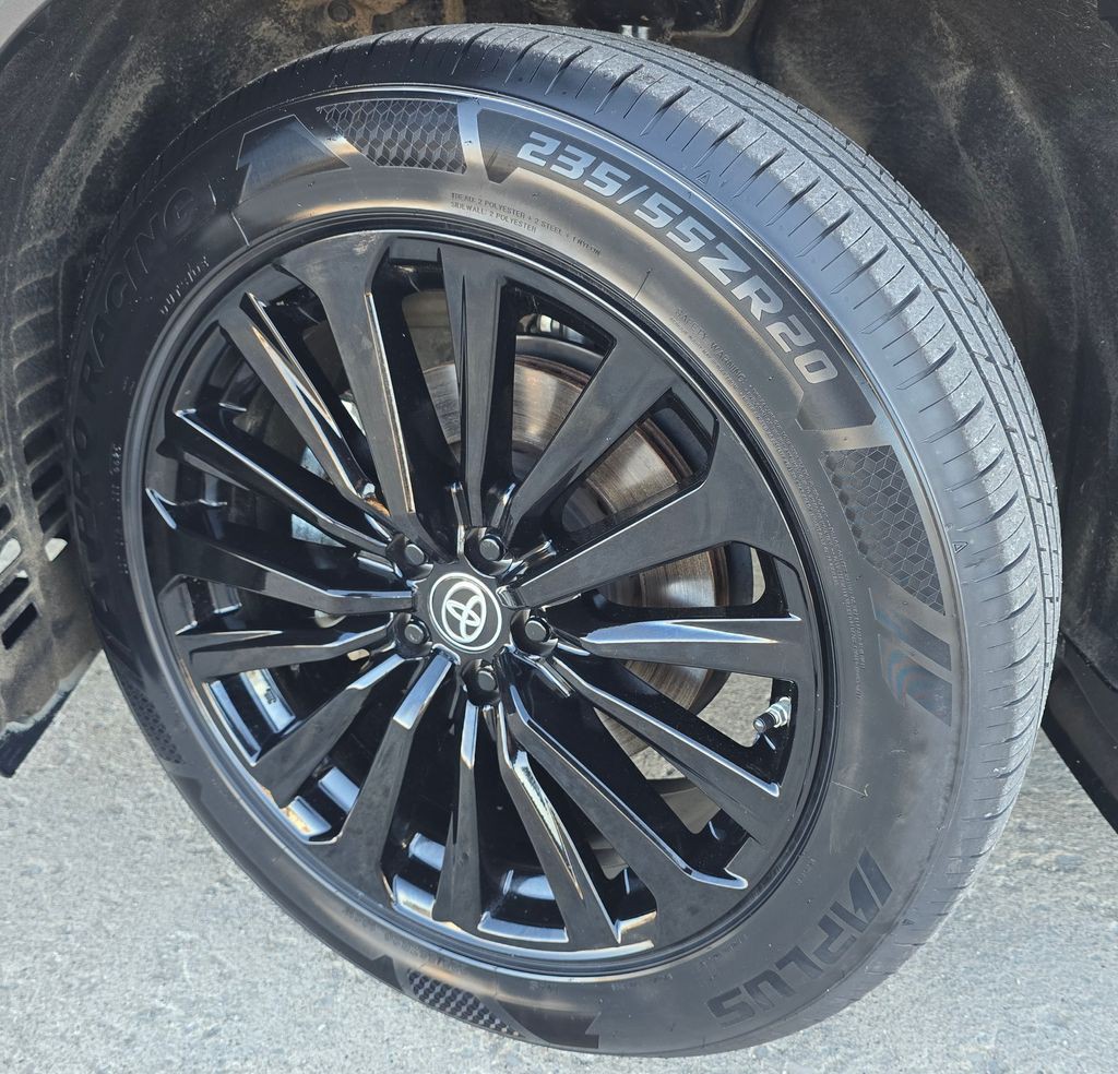 2024 Toyota Highlander Image 12