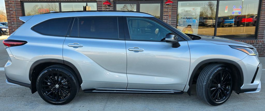 2024 Toyota Highlander Image 5