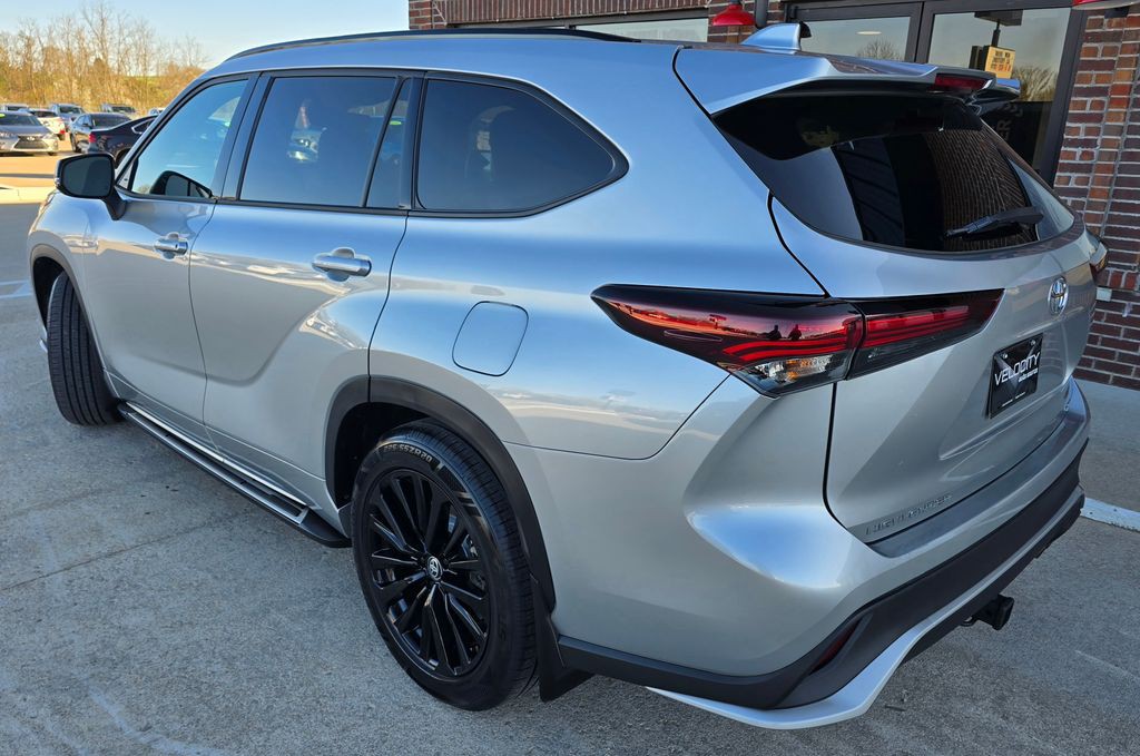 2024 Toyota Highlander Image 6