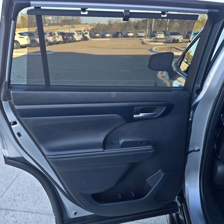 2024 Toyota Highlander Image 35
