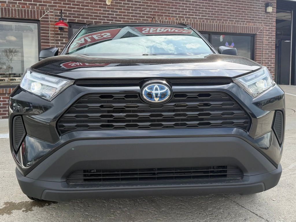 2023 Toyota Rav4 Image 3