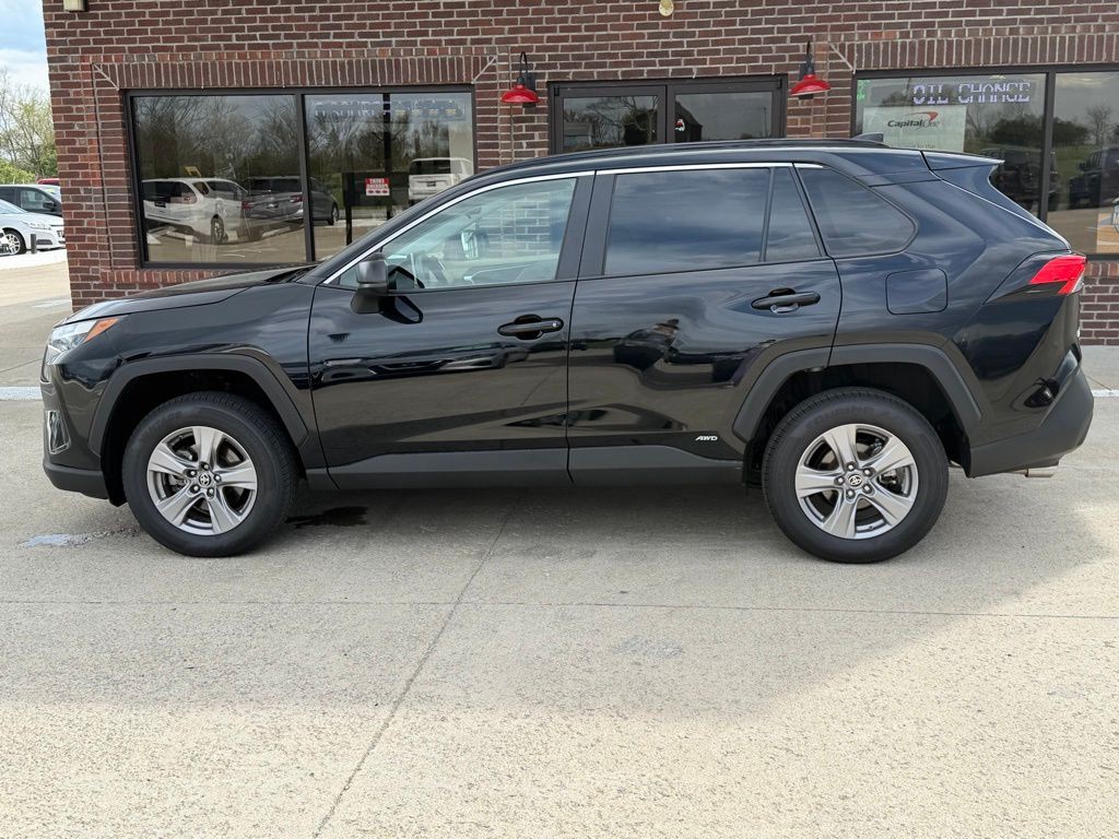 2023 Toyota Rav4 Image 6