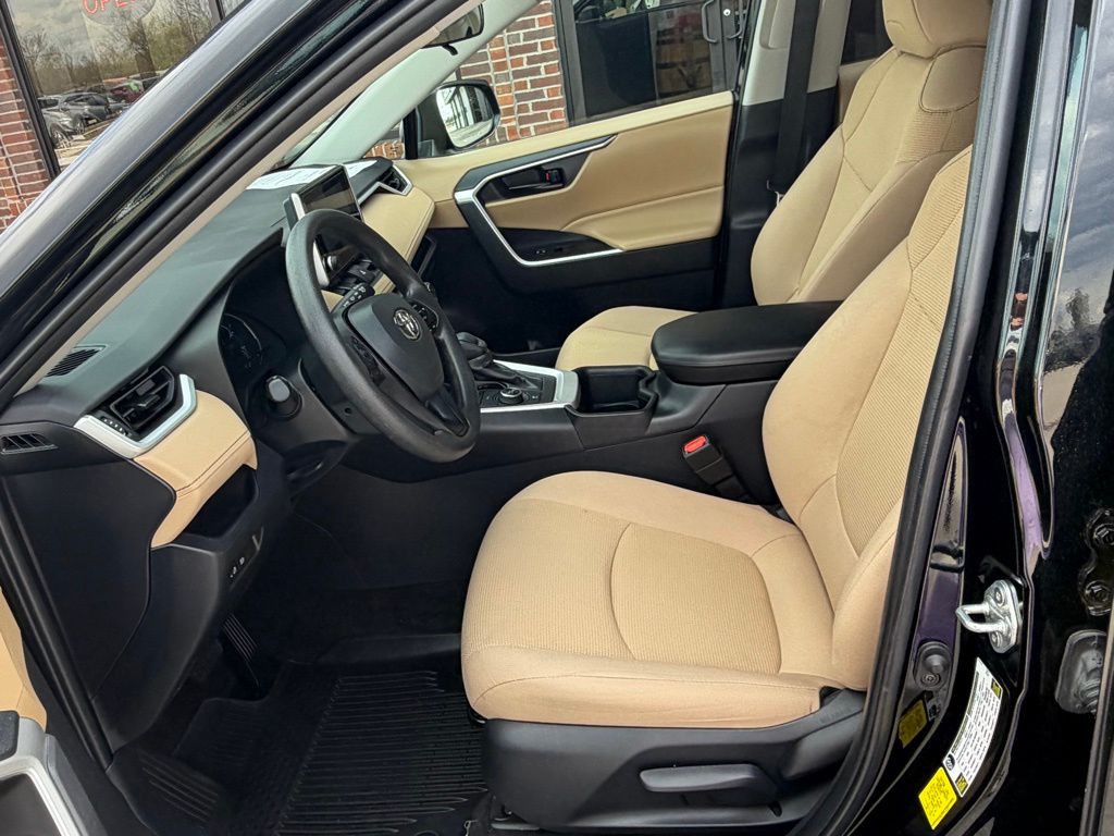 2023 Toyota Rav4 Image 10