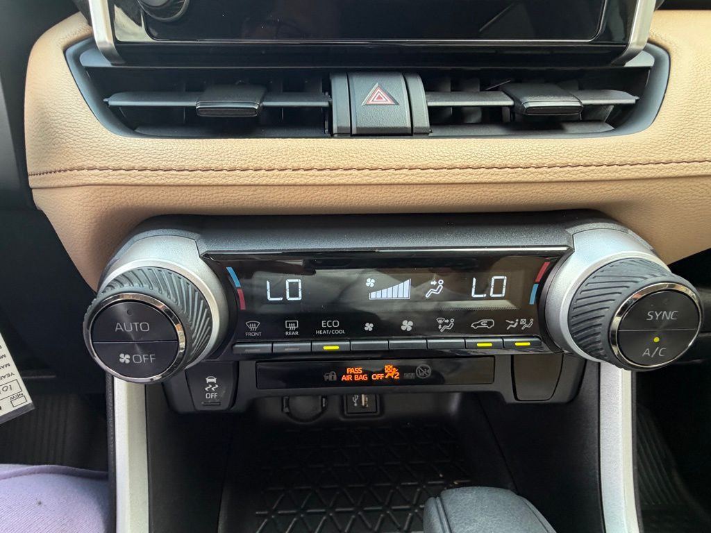 2023 Toyota Rav4 Image 29