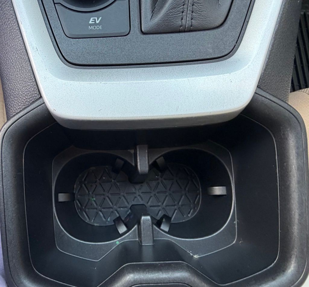2023 Toyota Rav4 Image 32