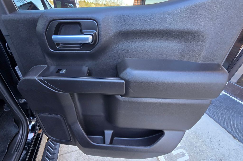 2021 Chevrolet Silverado 1500 Image 50