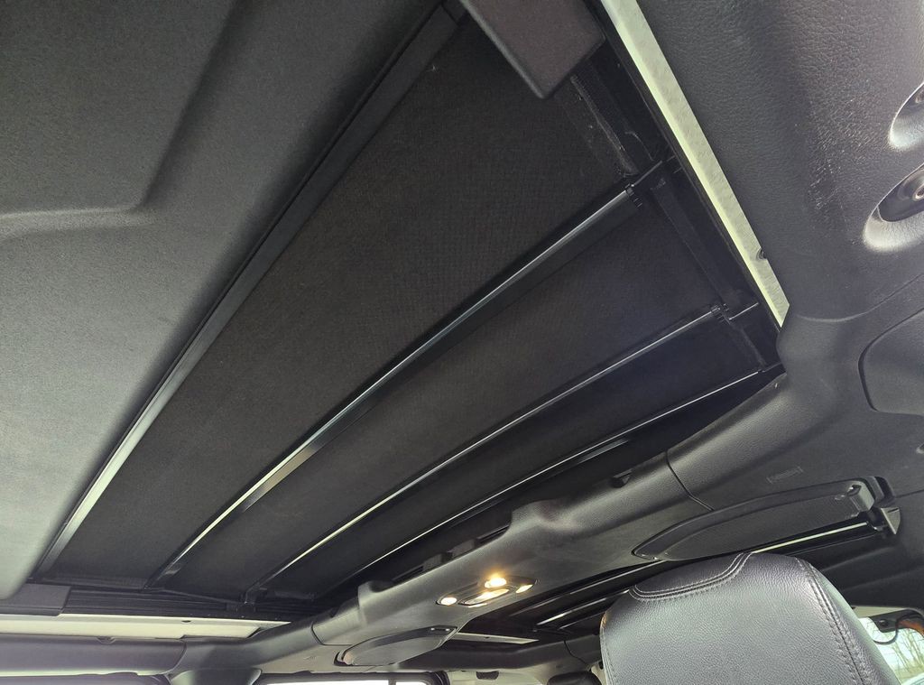 2022 Jeep Wrangler Image 4