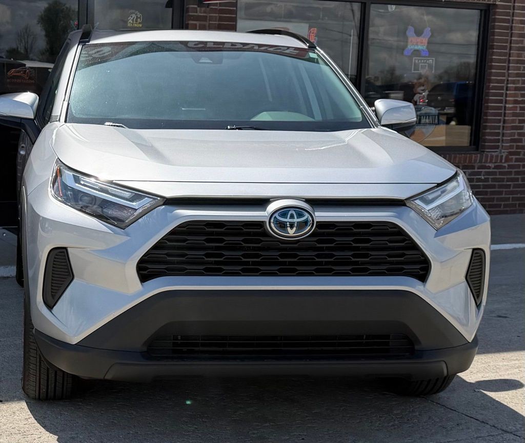 2022 Toyota Rav4 Image 3