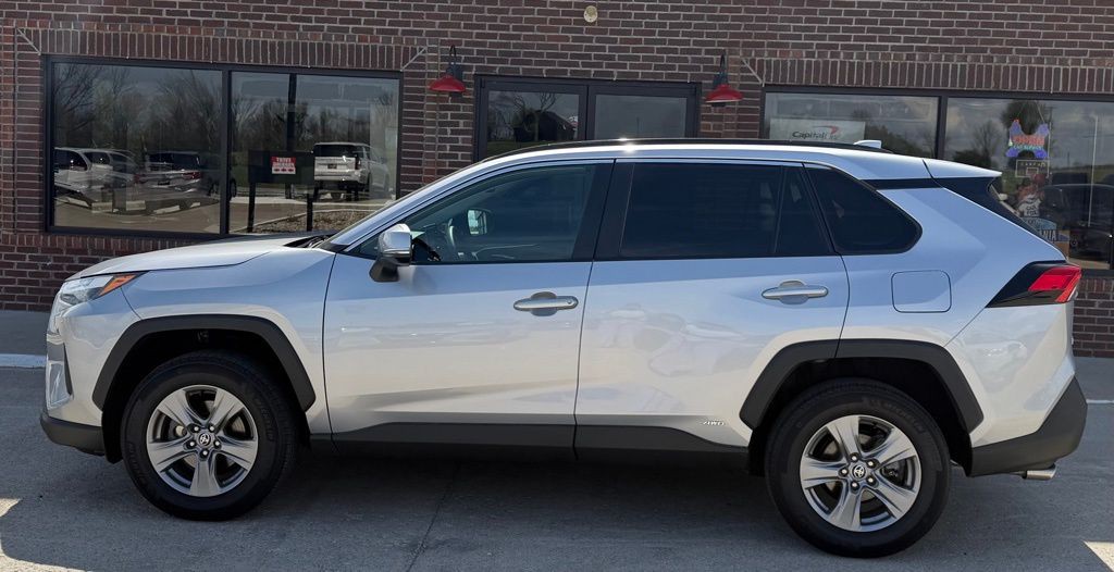 2022 Toyota Rav4 Image 7