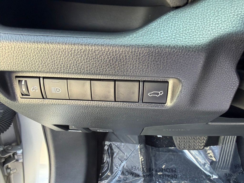 2022 Toyota Rav4 Image 18