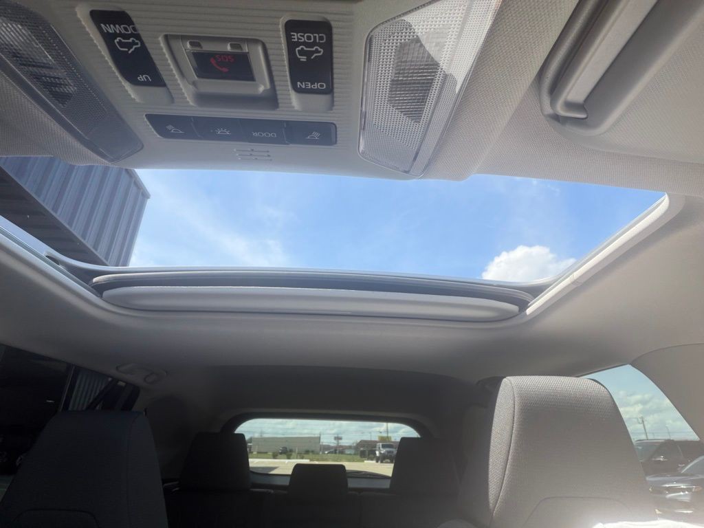 2022 Toyota Rav4 Image 28