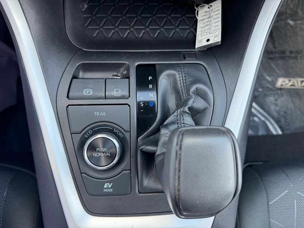 2022 Toyota Rav4 Image 39