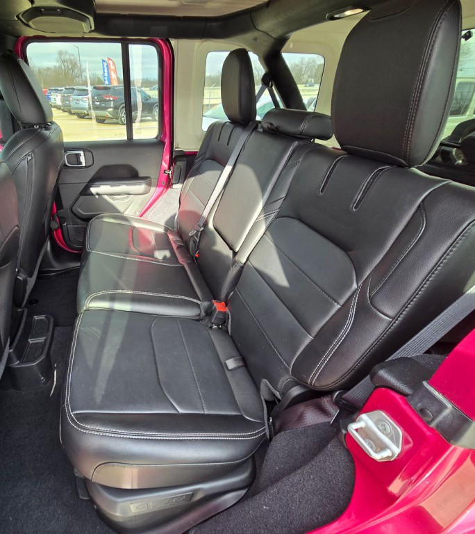 2022 Jeep Wrangler Image 4