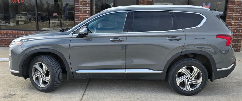 2022 Hyundai Santa Fe Image 2