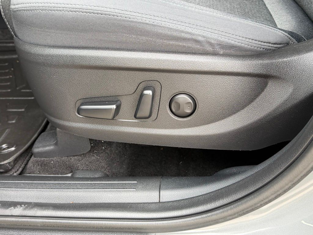 2022 Hyundai Santa Fe Image 16