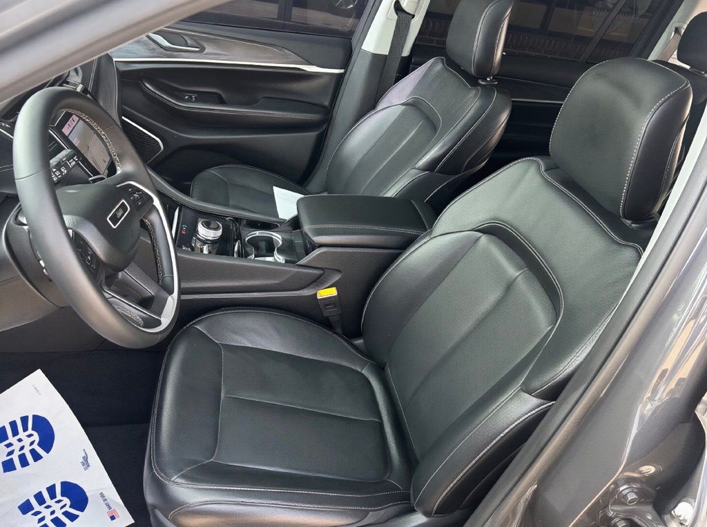 2021 Jeep Grand Cherokee Image 25