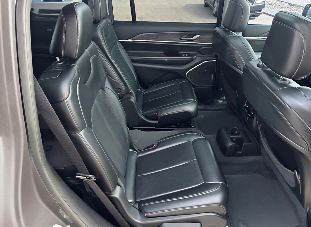 2021 Jeep Grand Cherokee Image 37