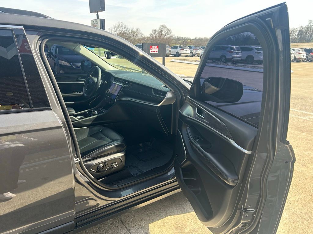 2021 Jeep Grand Cherokee Image 39