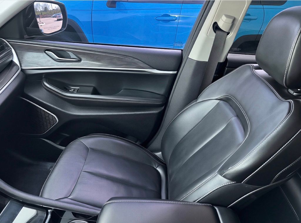 2021 Jeep Grand Cherokee Image 40