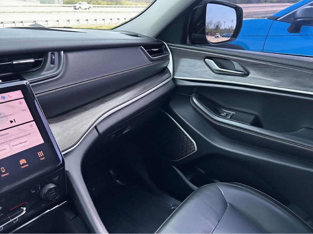 2021 Jeep Grand Cherokee Image 41