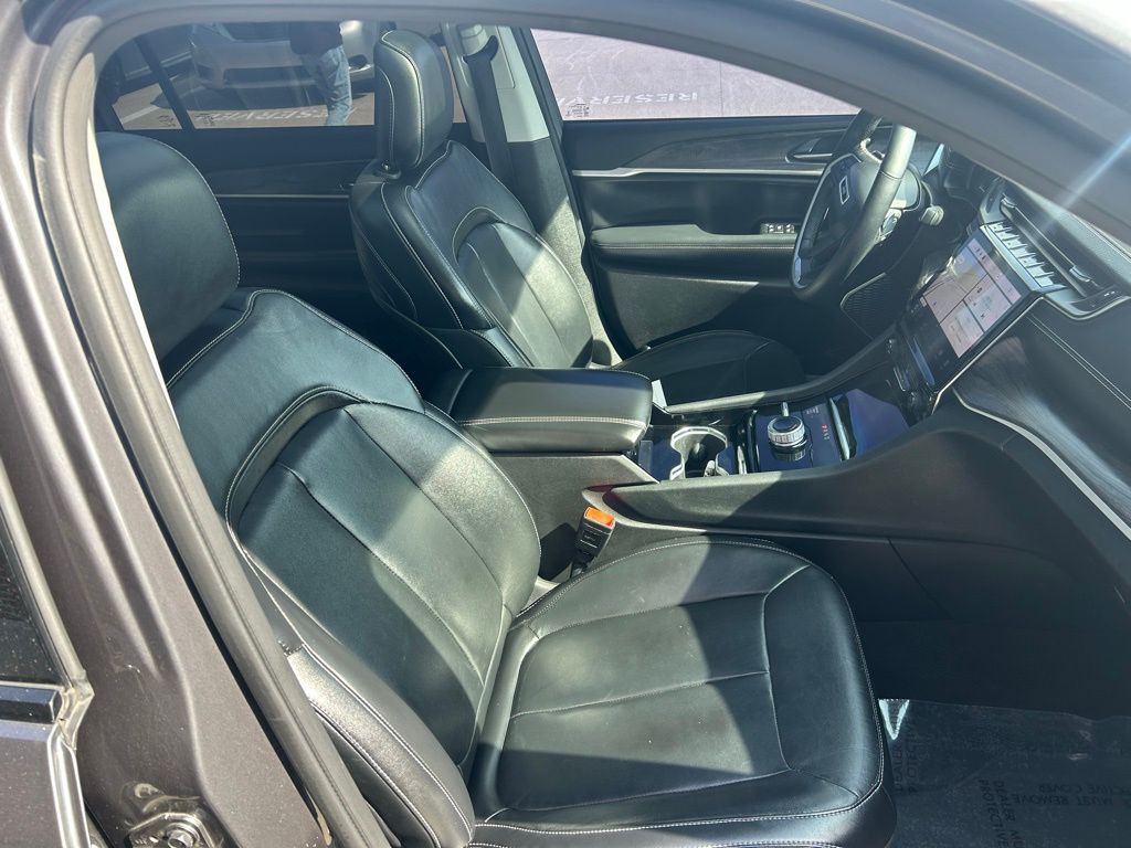 2021 Jeep Grand Cherokee Image 42