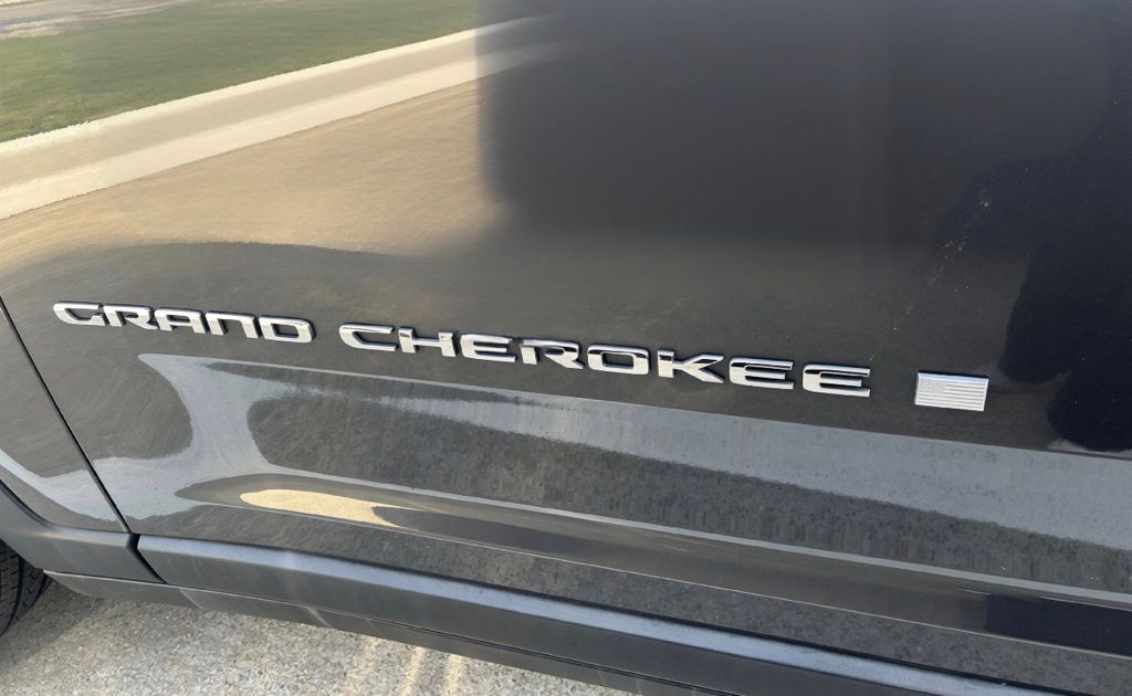 2021 Jeep Grand Cherokee Image 44