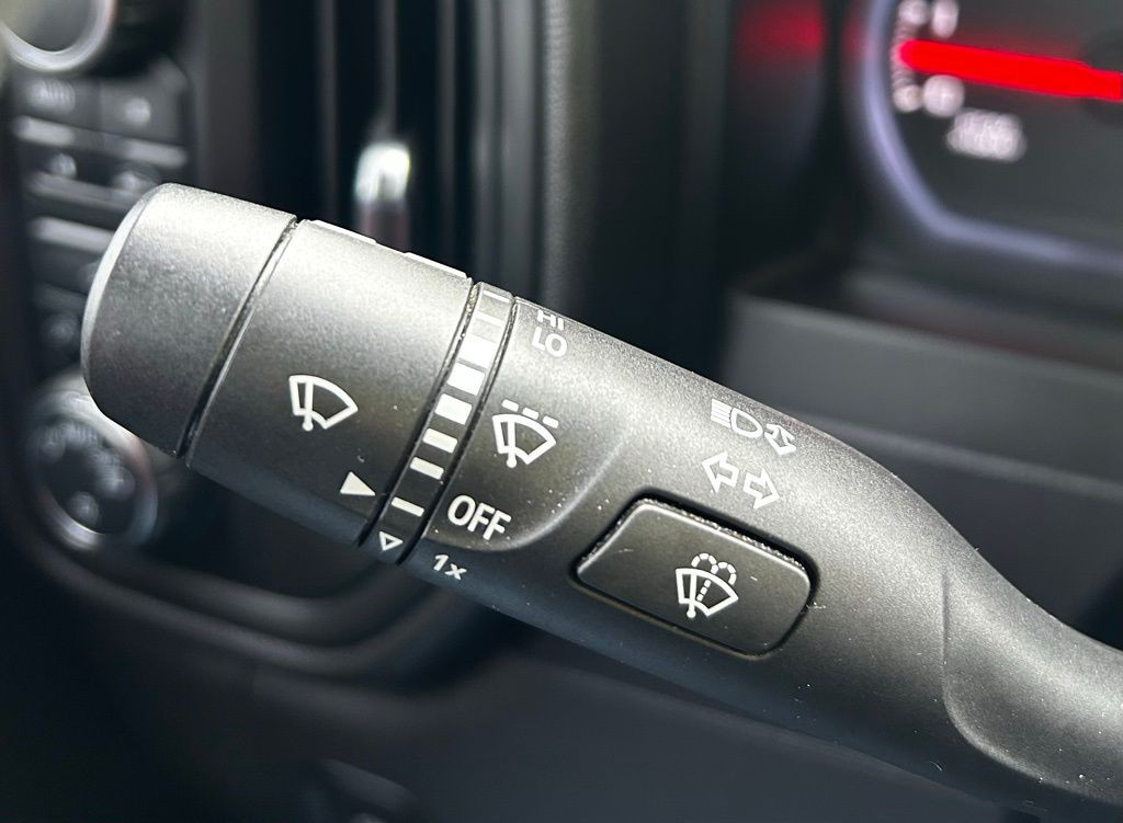 2019 Chevrolet Silverado 1500 Image 17