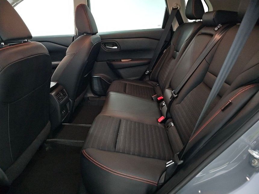 2025 Nissan Rogue Image 6