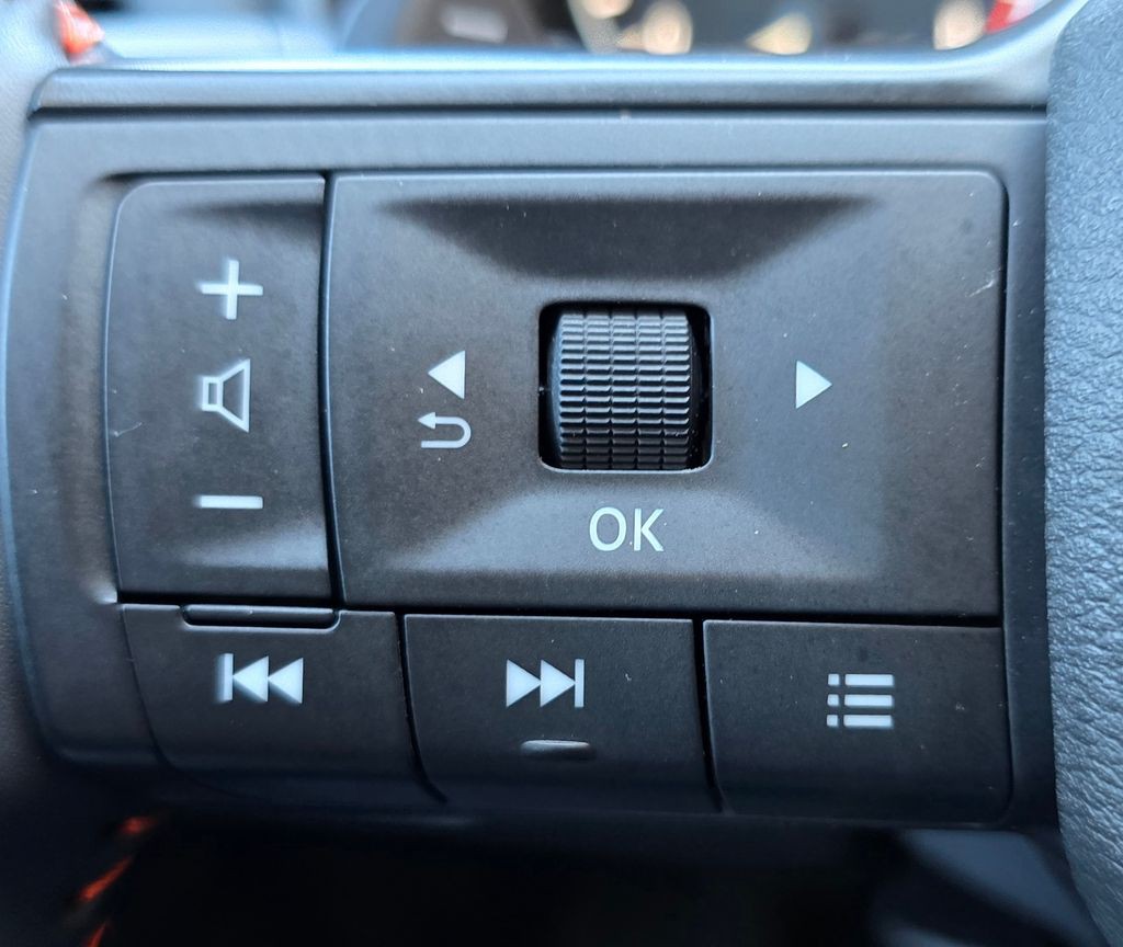 2025 Nissan Rogue Image 24