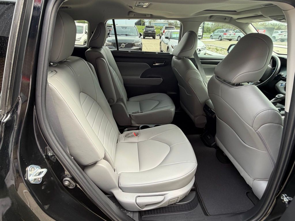 2022 Toyota Highlander Image 69