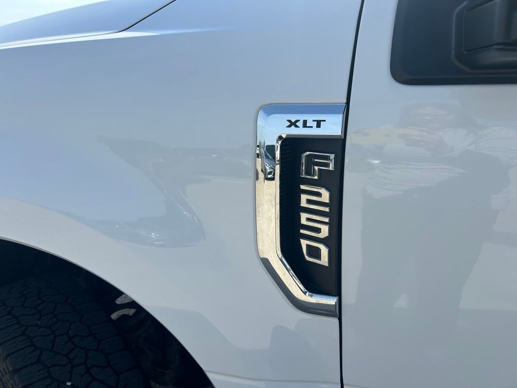 2022 Ford F-250 Image 39