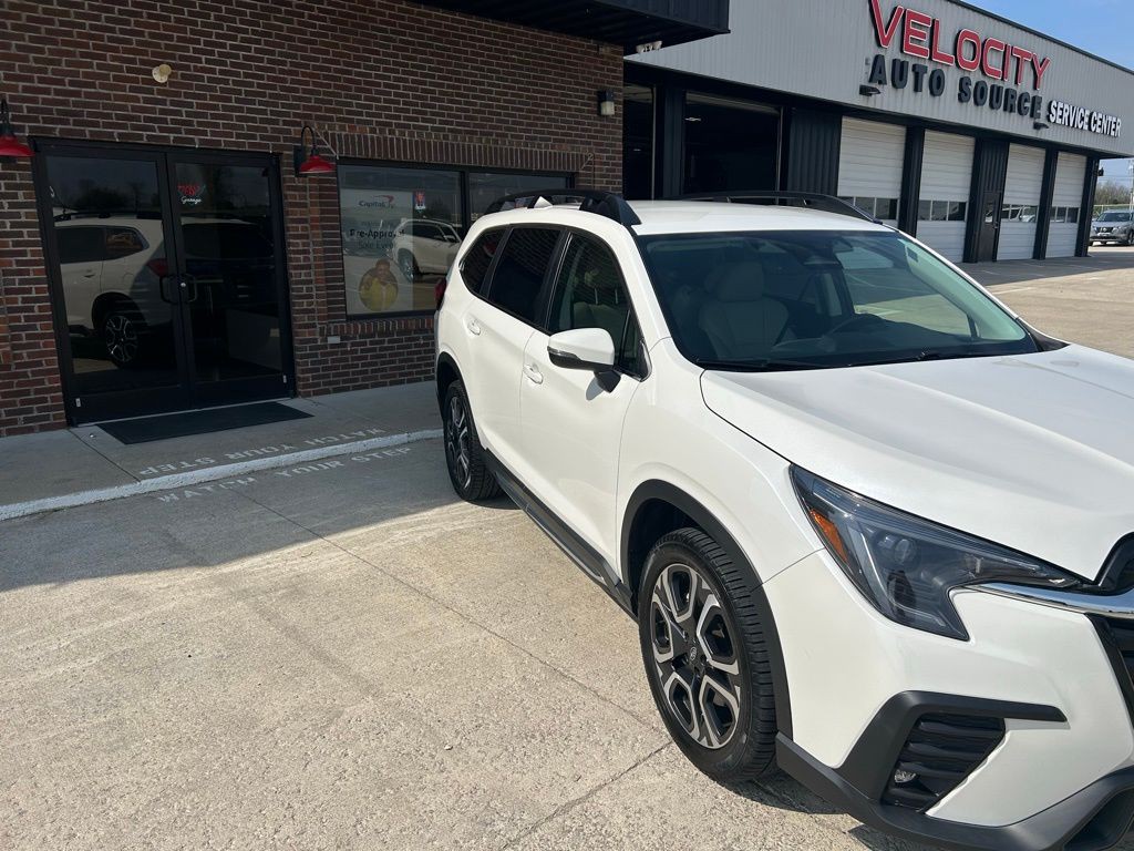 2023 Subaru Ascent Image 4