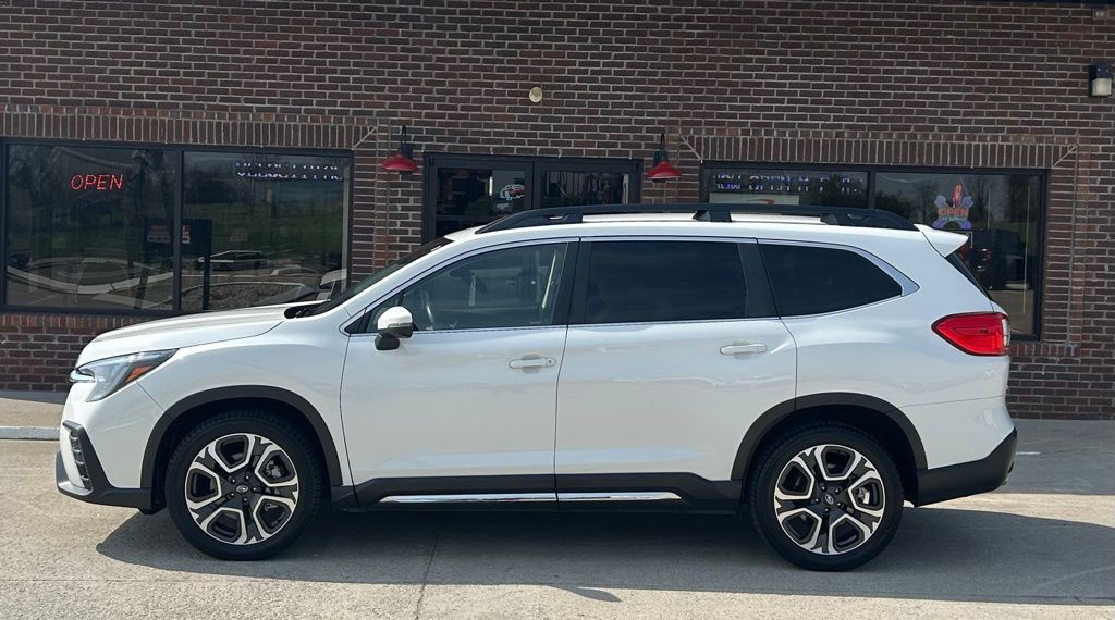 2023 Subaru Ascent Image 5